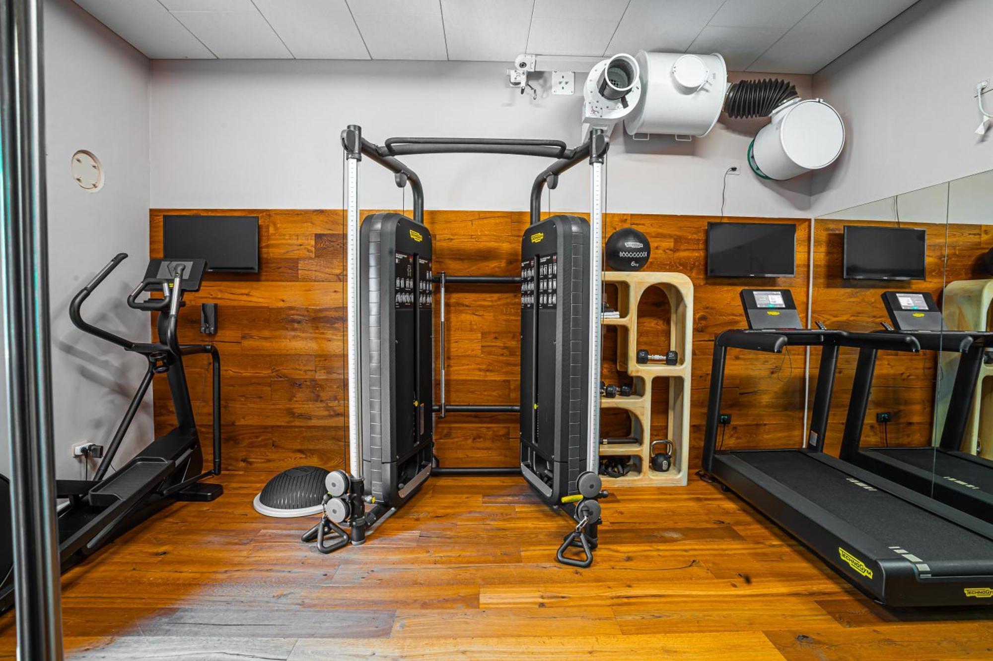 Lear Sense Hotel Gedera Экстерьер фото