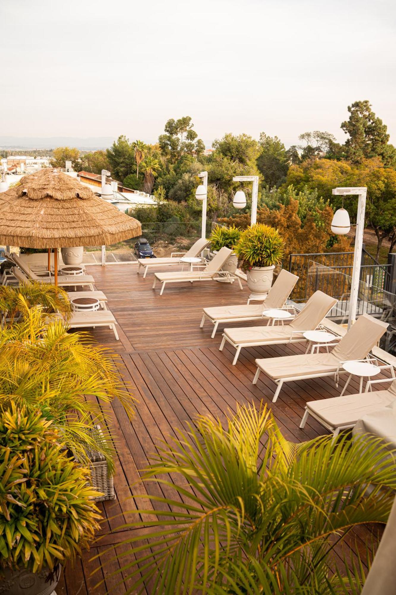 Lear Sense Hotel Gedera Экстерьер фото
